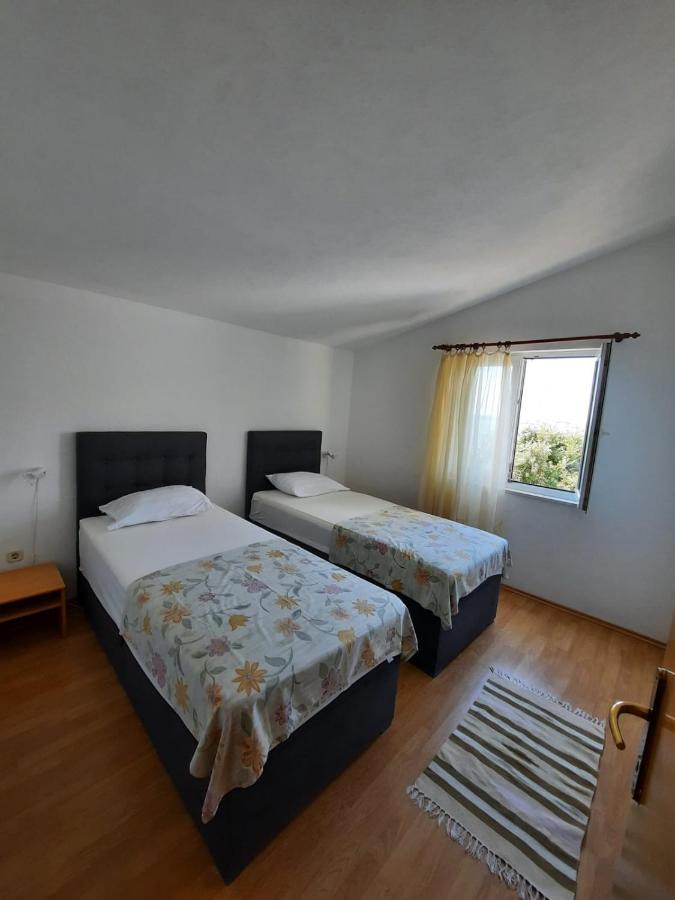 Apartments By The Sea Razanj, Rogoznica - 4185 Rogoznica (Sibenik-Knin) Exterior foto